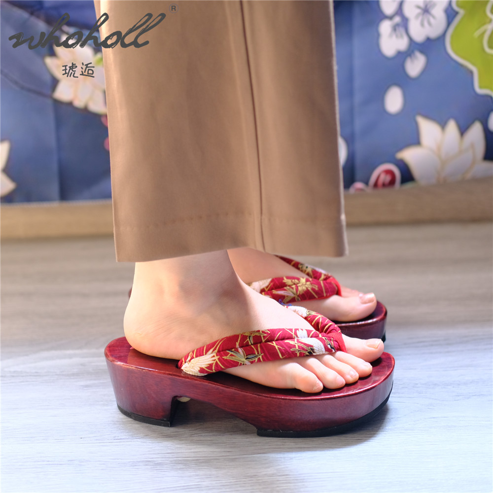Japońskie buty Geta do cosplay – Geta Wooden Sandal recenzja i cena